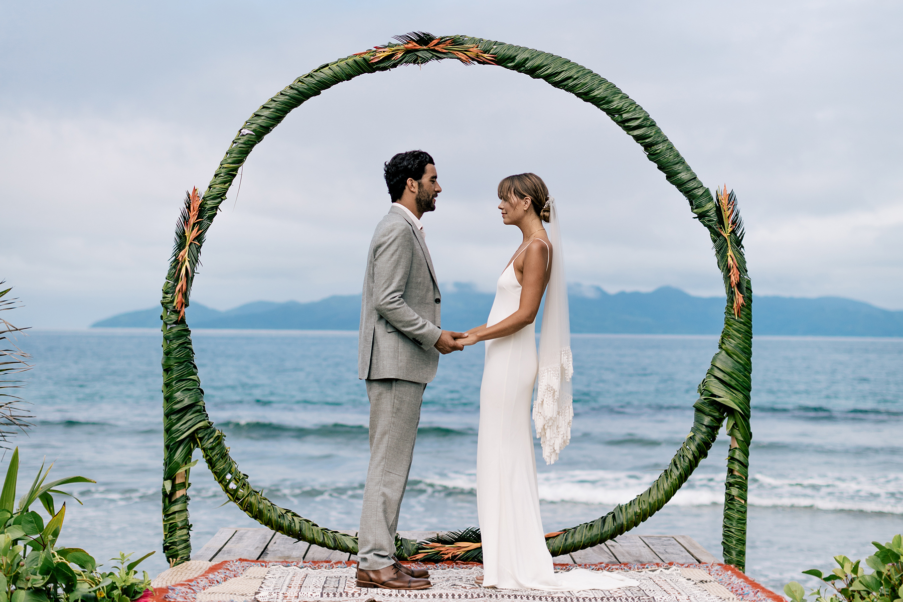 couple saying vow