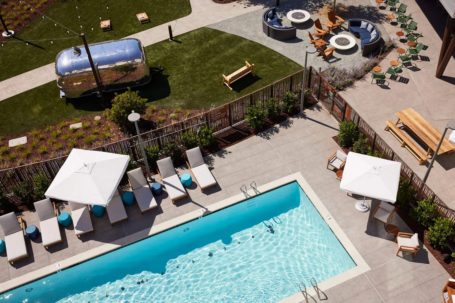hero-air-quality Pool